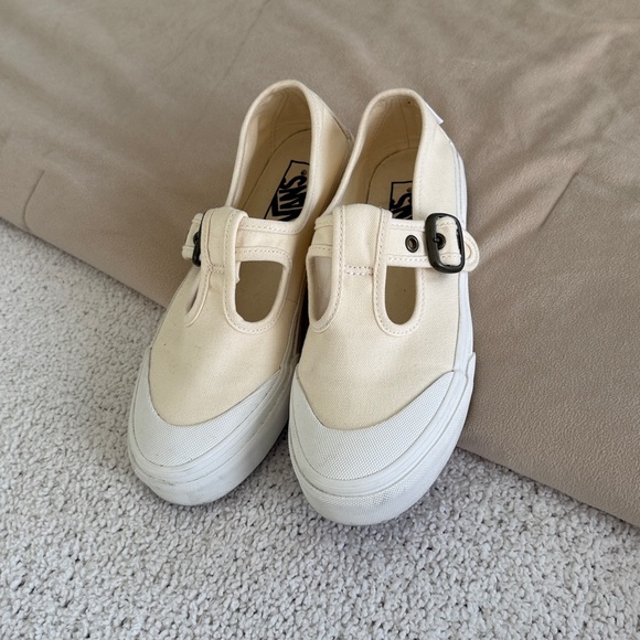 Vans Mary Jane Style 93 Buckle Strap Women’s Shoes Classic cream Canvas Size 6.5 - Picture 11 of 13